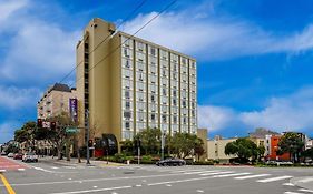 Comfort Inn By The Bay  3*